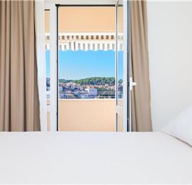 One Bedroom Apartment in Dubrovnik City with balcony and Parking, Sleeps 2-3